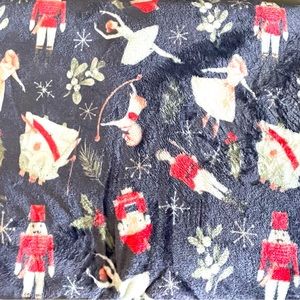 Cozy‎ gray Nutcracker ballet blanket